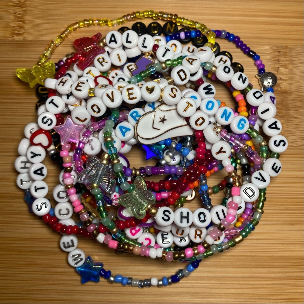 20 Taylor Swift Beaded Friendship Bracelets To Trade At The Eras Tour
